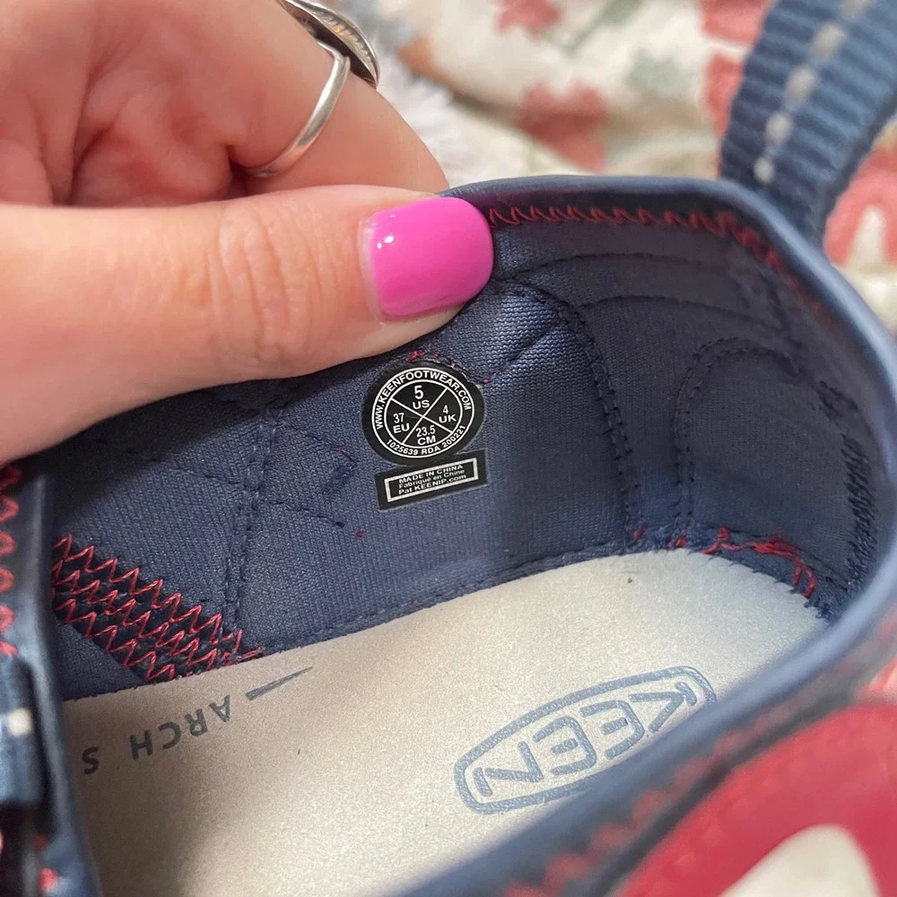 Keen Newport H2 Water Shoes red white blue Sandals Sport Youth 5‎ Hiking Beach